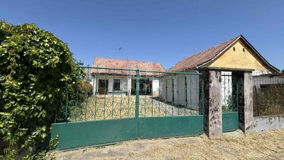 Hajós Családi ház - 11.900.000 Ft