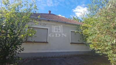 Rém Családi ház - 10.000.000 Ft