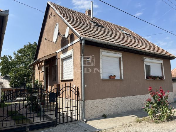 Verkauf Baja Einfamilienhaus