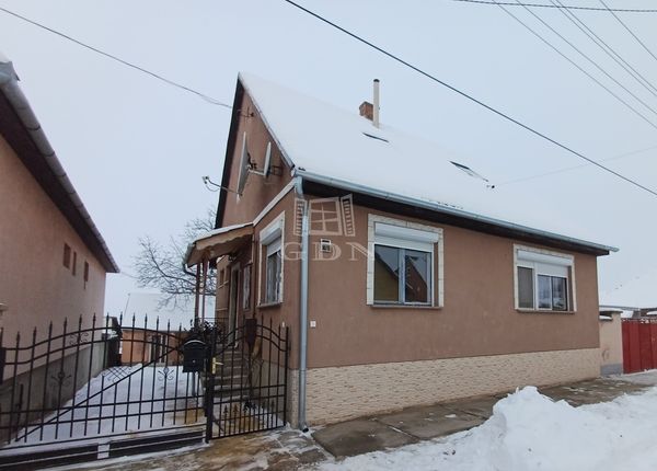 Vânzare Baja Casa Familiala