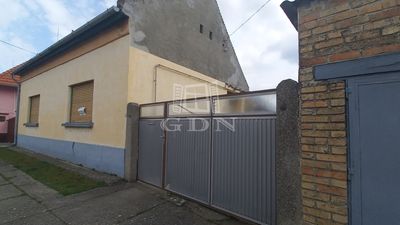 Nagybaracska Családi ház - 20.000.000 Ft