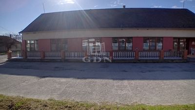 Érsekcsanád Vendéglátás - 230.000.000 Ft