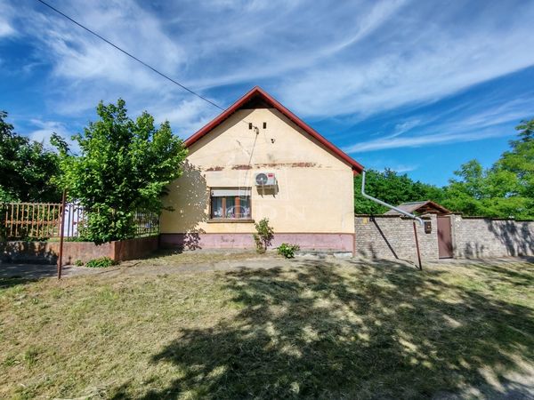 Eladó Dávod Családi ház