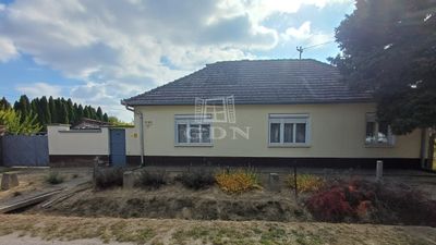 Sükösd Családi ház - 18.500.000 Ft