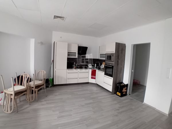 Eladó Baja Lakás (téglaépítésű)