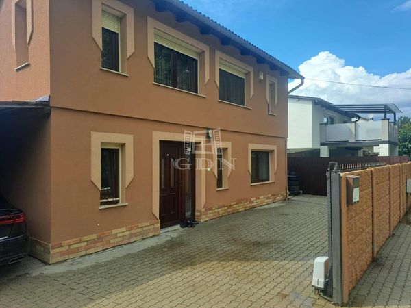 Eladó Baja Nyaraló