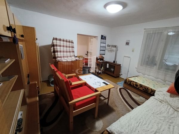 Eladó Baja Házrész