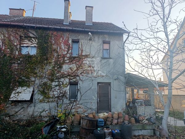 出卖 Baja 联排别墅