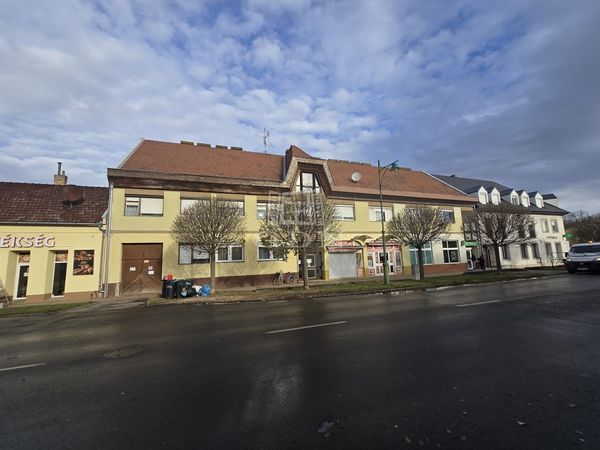 Eladó Bácsalmás Lakás (téglaépítésű)