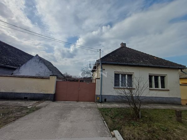 Eladó Bátmonostor Családi ház