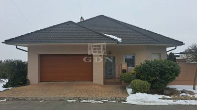 Szekszárd Családi ház - 185.000.000 Ft