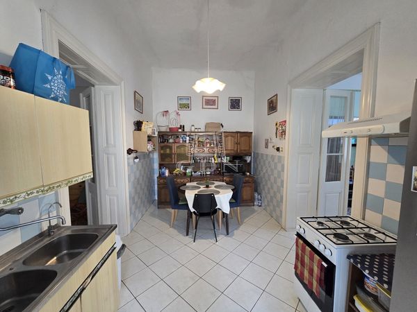 For sale Gara Family House