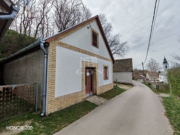 Eladó Nemesnádudvar Nyaraló