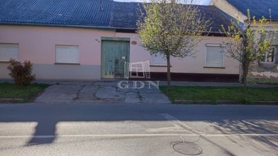 Baja Házrész - 26.990.000 Ft