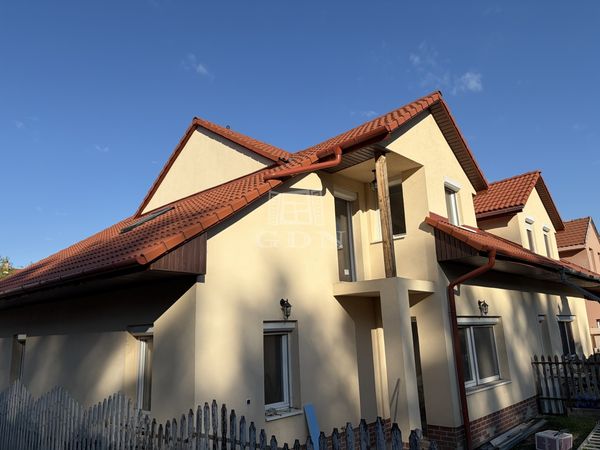 Verkauf Veresegyház Reihenhaus