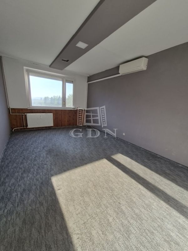 Eladó Budapest XVIII. kerület Lakás