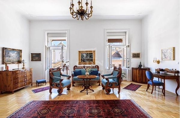 Vânzare Budapest V. kerület Locuinta (caramida)