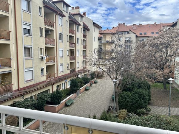 Miete Budapest IX. kerület Wohnung (Ziegel)