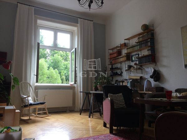 出卖 Budapest VII. kerület 公寓房（砖头）