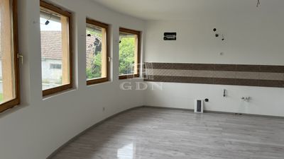 Hernád Ikerház - 66.500.000 Ft