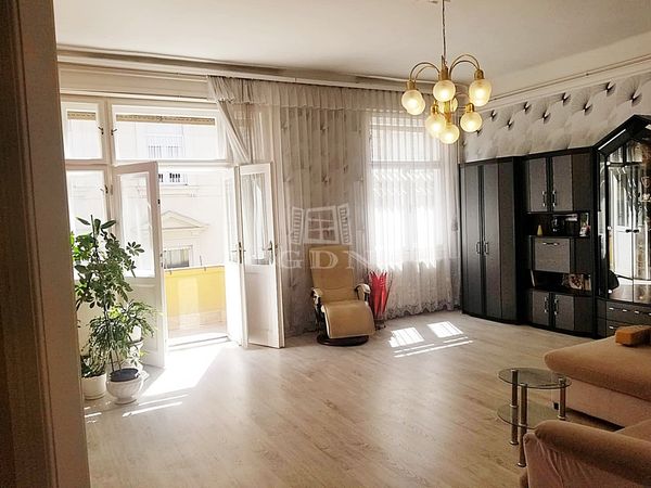 Eladó Budapest IX. kerület Lakás (téglaépítésű)