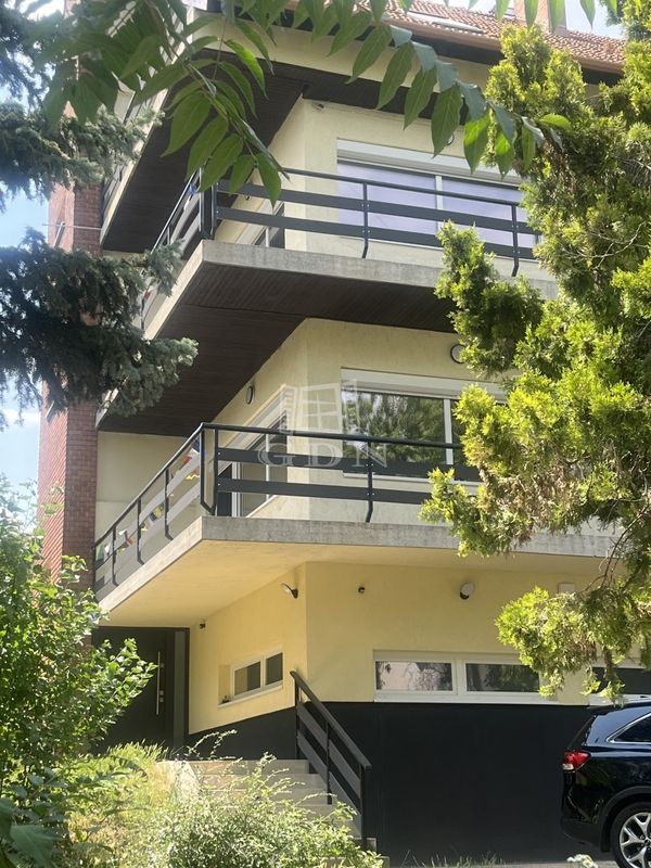 For sale Budapest XI. kerület Semidetached house