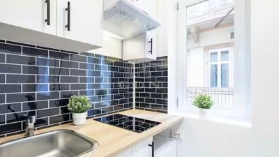 Budapest, VIII. kerület Lakás - 165.000.000 Ft