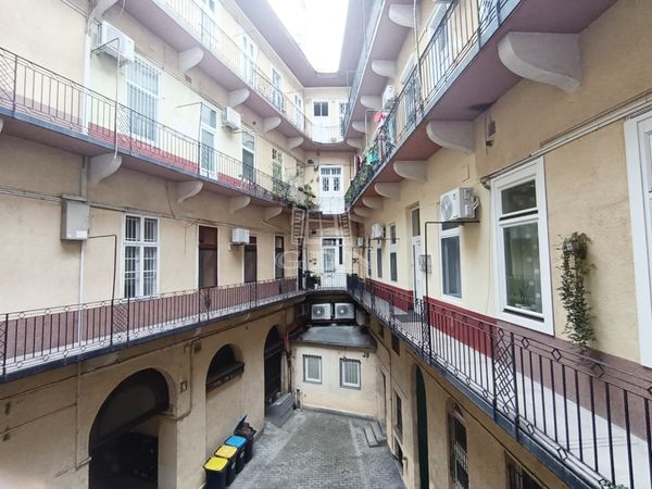 Kiadó Budapest VIII. kerület Iroda