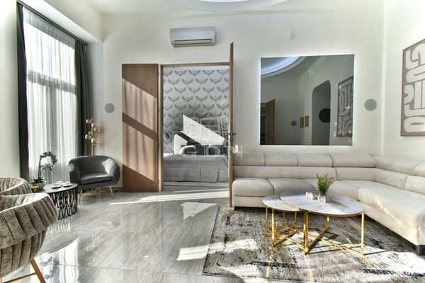 Продается Budapest VI. kerület Квартира (кирпичная)