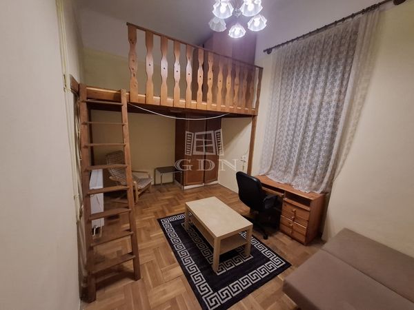 Eladó Budapest VI. kerület Lakás