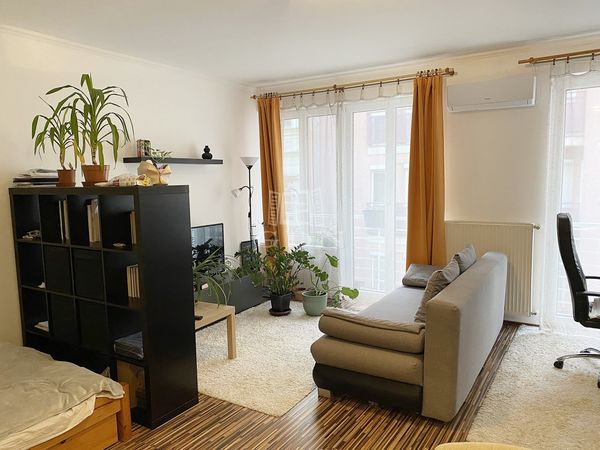 Eladó Budapest IX. kerület Lakás (téglaépítésű)