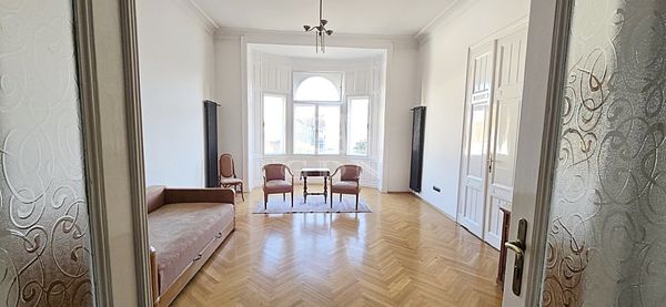 Eladó Budapest VI. kerület Lakás