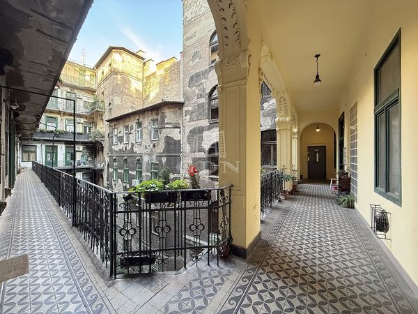 Eladó Budapest VIII. kerület Lakás (téglaépítésű)