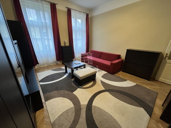 Miete Budapest VIII. kerület Wohnung (Ziegel)