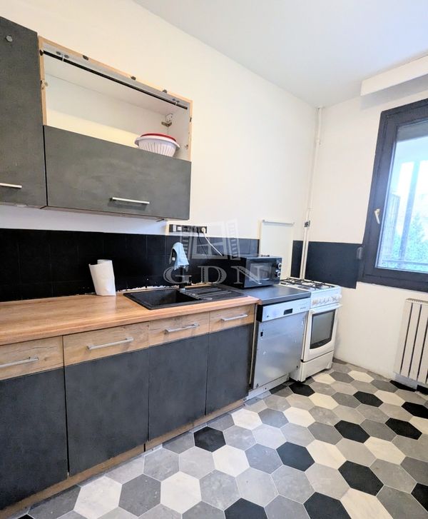 Eladó Budapest VIII. kerület Lakás (téglaépítésű)