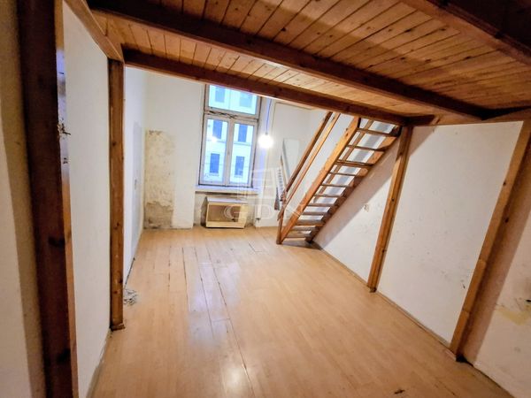 Eladó Budapest VIII. kerület Lakás (téglaépítésű)