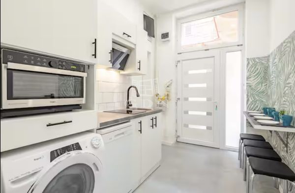 Eladó Budapest VIII. kerület Lakás