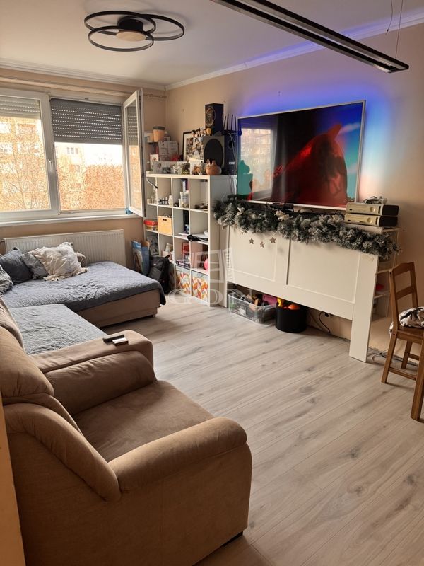 Eladó Budapest III. kerület Lakás