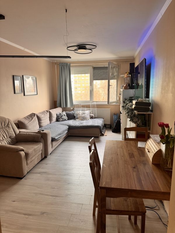 Eladó Budapest III. kerület Lakás