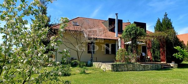 Eladó Gödöllő Családi ház