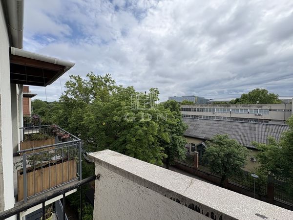 Eladó Budapest VIII. kerület Lakás (téglaépítésű)