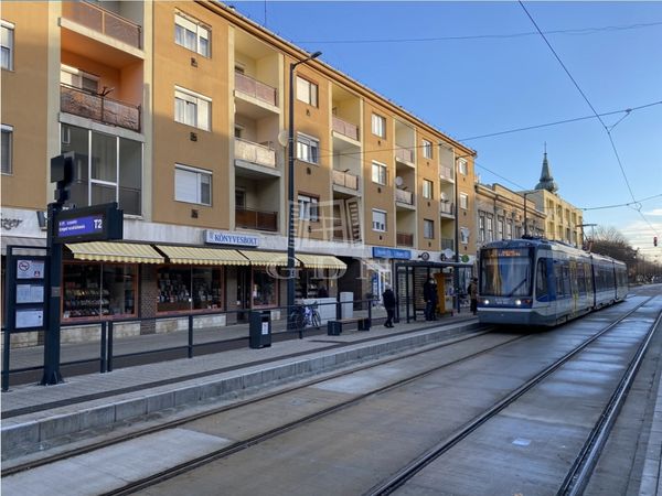 Сдается в аренду Hódmezővásárhely Коммерческая - Офисное помещение