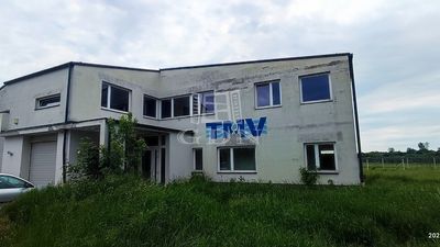 Újszentiván 工业区域 - 52.490.000 HUF