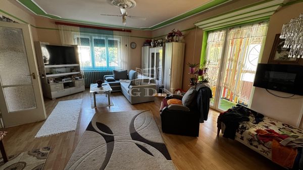 Eladó Szeged Családi ház