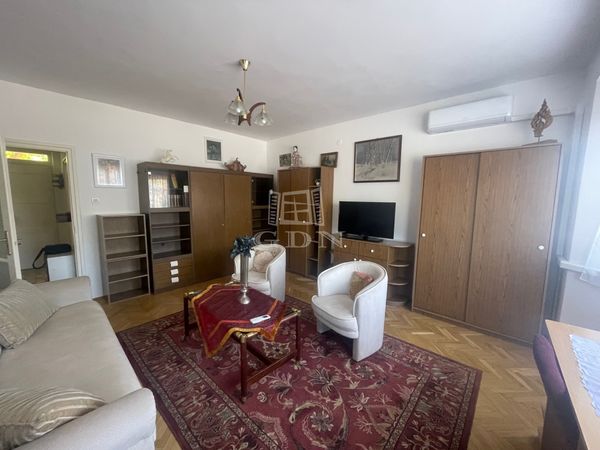 Kiadó Szeged Lakás (téglaépítésű)