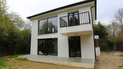 Budapest, II. kerület Einfamilienhaus - 285.000.000 HUF