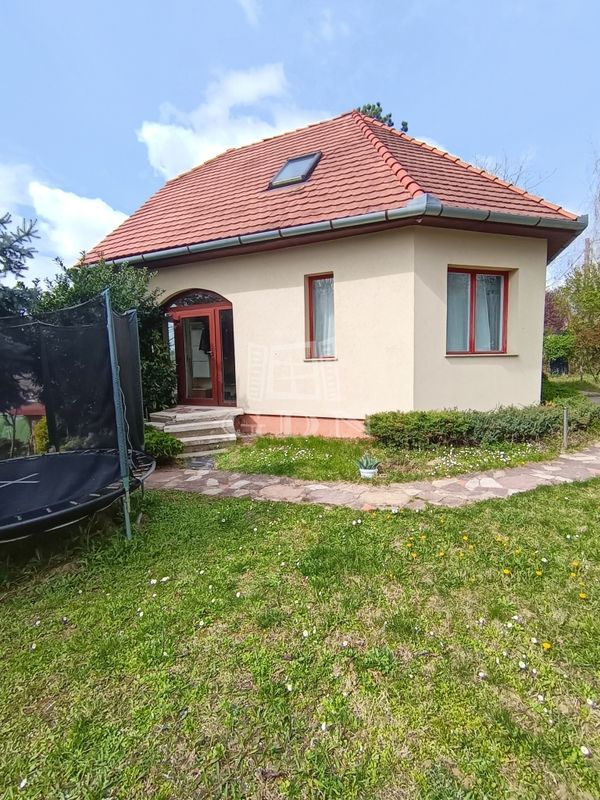 Продается Gödöllő Частный дом