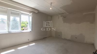 Kerepes Ikerház - 89.900.000 Ft