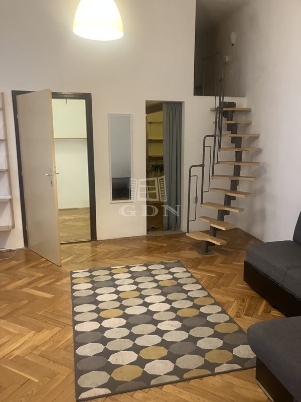 Продается Budapest VI. kerület Квартира (кирпичная)