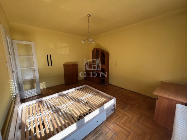 Eladó Budapest XIV. kerület Lakás (téglaépítésű)